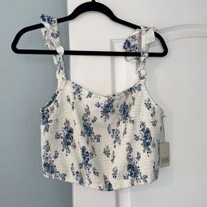 Floral crop top tags on!